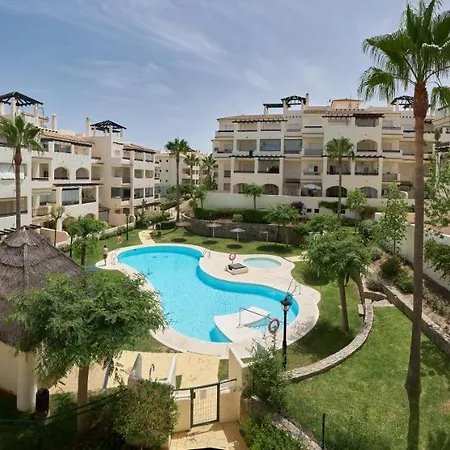 Duquesa Sun Apartment